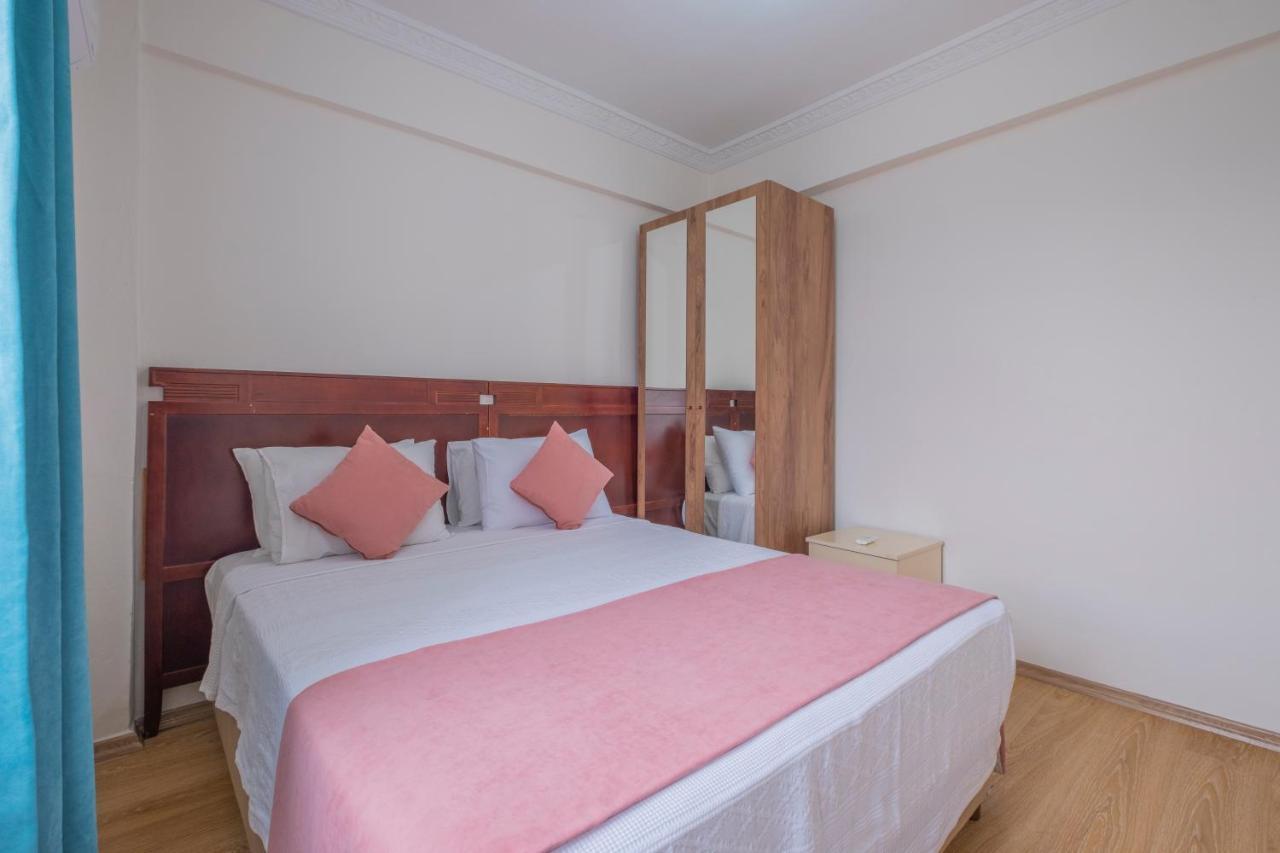 Daire Infinity Oldtown Apartment, Located In City Center *